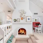 Smart Solution - Individual Private Bed-Pods In Gorgeous Shared Space - Women Only Dorm In Room 5 - Coed House - Full-Sized Mattresses In Individual Pods - With Built-In Private Storage - Gorgeous Shared Room - Affordable Luxury - Sparrow House