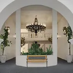 Arizona Grand Resort