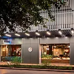 Renaissance Phoenix Downtown Hotel