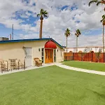 5 Mi To Phoenix Zoo Poolside Paradise!