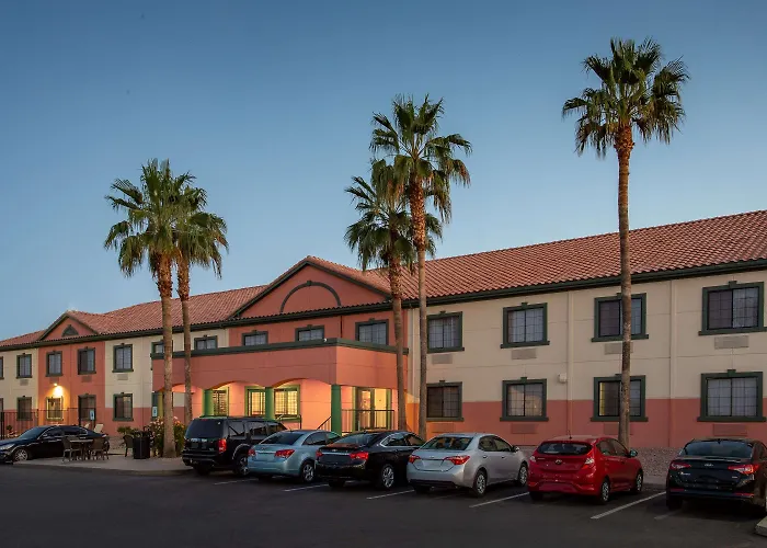 Baymont By Wyndham Phoenix I-10 Near 51St Ave