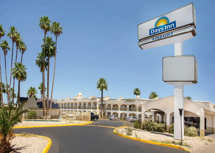Days Inn By Wyndham Airport - Phoenix