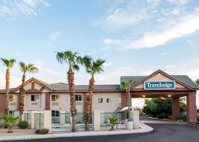 Days Inn By Wyndham Phoenix West