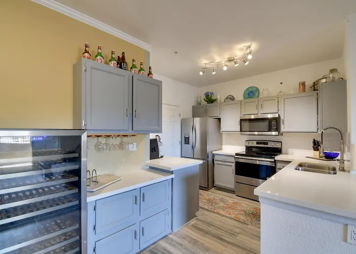 Red Rox Phoenix Condo With Patio About 3 Mi To Airport