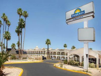 Hotel Days By Wyndham Airport -