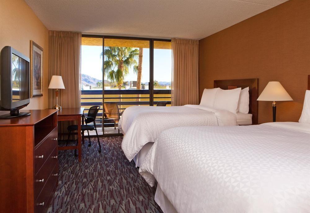 Four Points By Sheraton North Hotel 3*