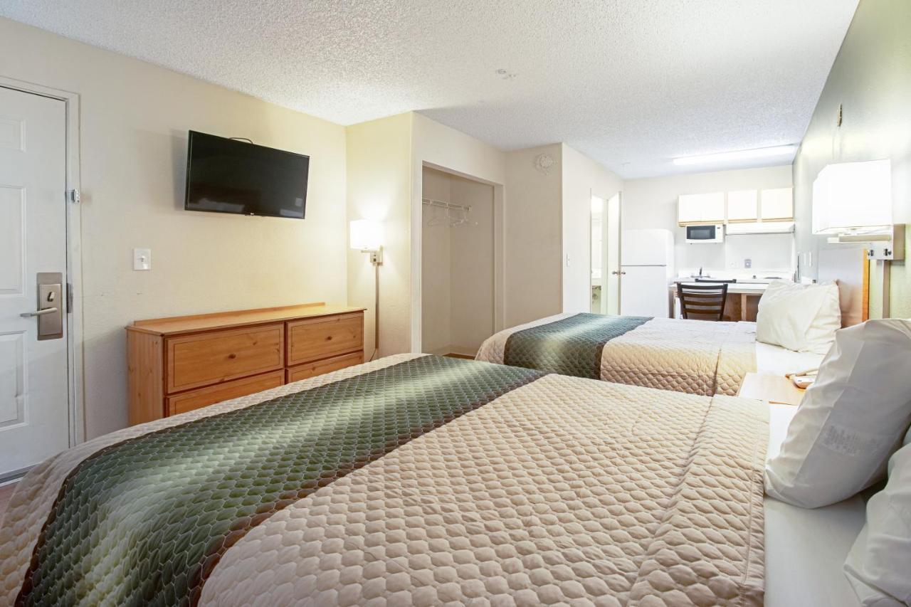 Motel Hometowne By Red Roof - Dunlap Ave Phoenix