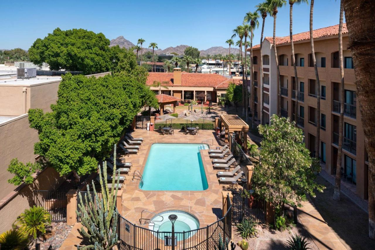 Sonesta Select Camelback Hotel Phoenix
