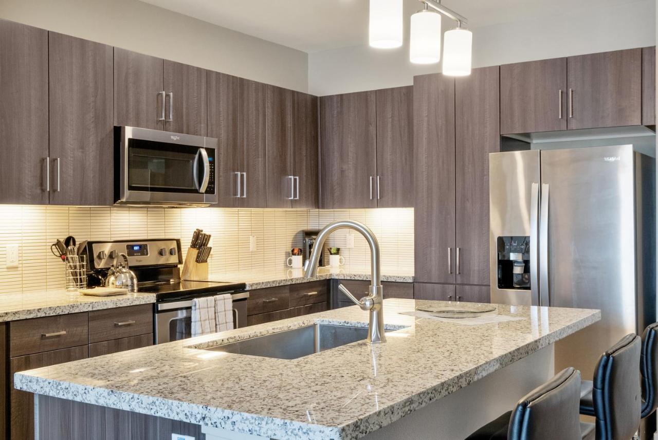 Gia Chic Modern 2 Bedroom With Swimming Pool At Encore Tessera Apartamento Phoenix