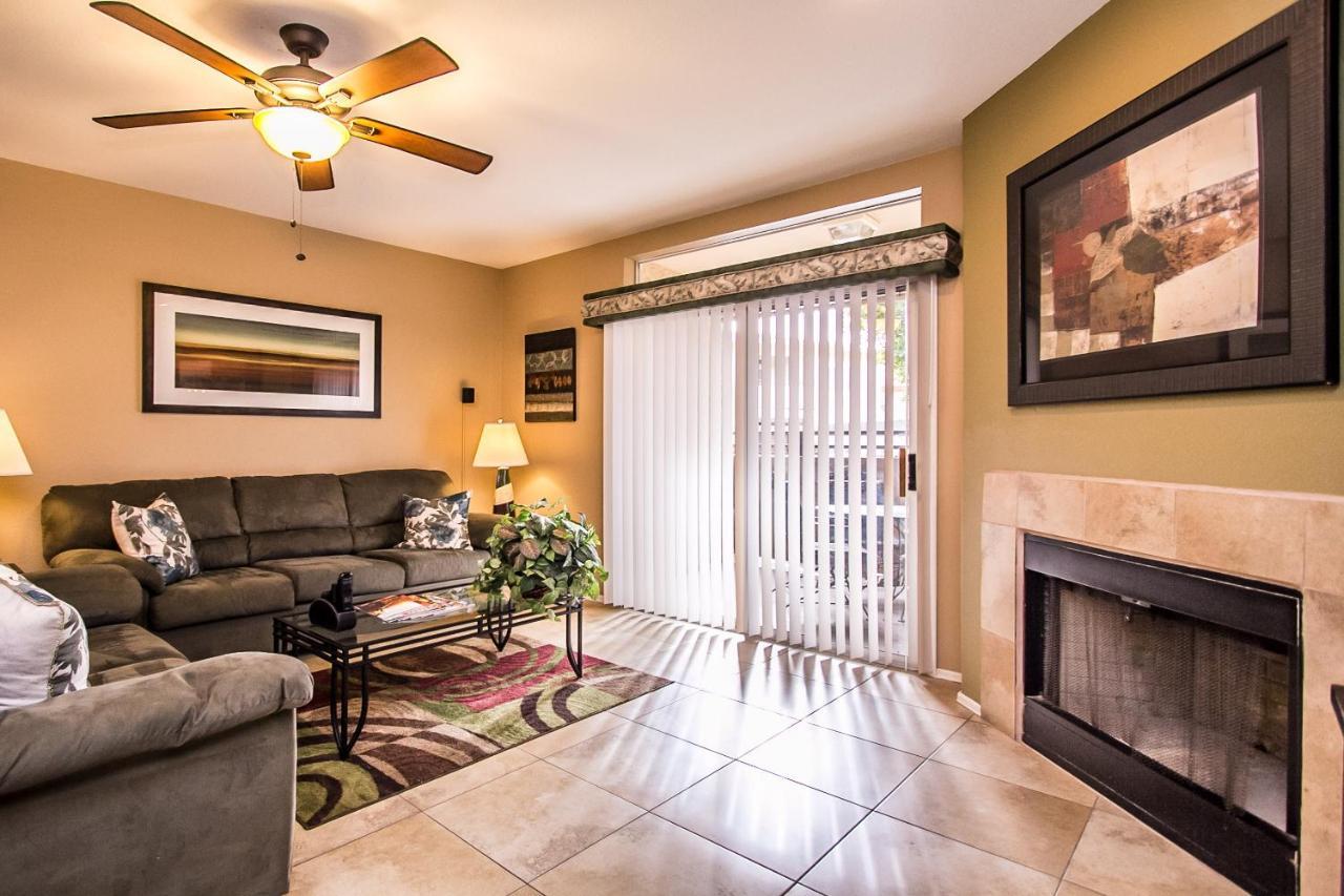 Casa de férias Private Community W/3 Pool-spa Complexes, Heated & Open 24/7/365! Phoenix