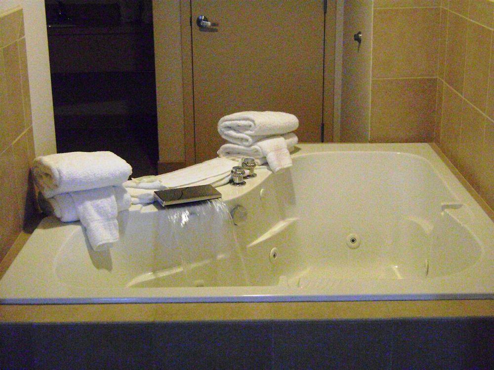 Express & - Midtown, An Ihg Hotel Phoenix