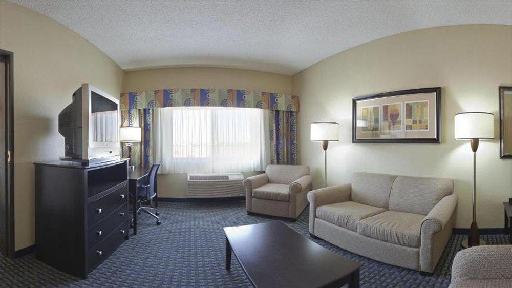 Express & Phoenix/chandler 3* Phoenix