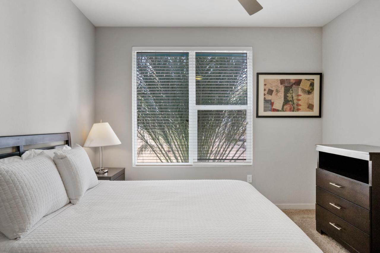Gia Chic Modern 2 Bedroom With Swimming Pool At Encore Tessera Apartamento Phoenix