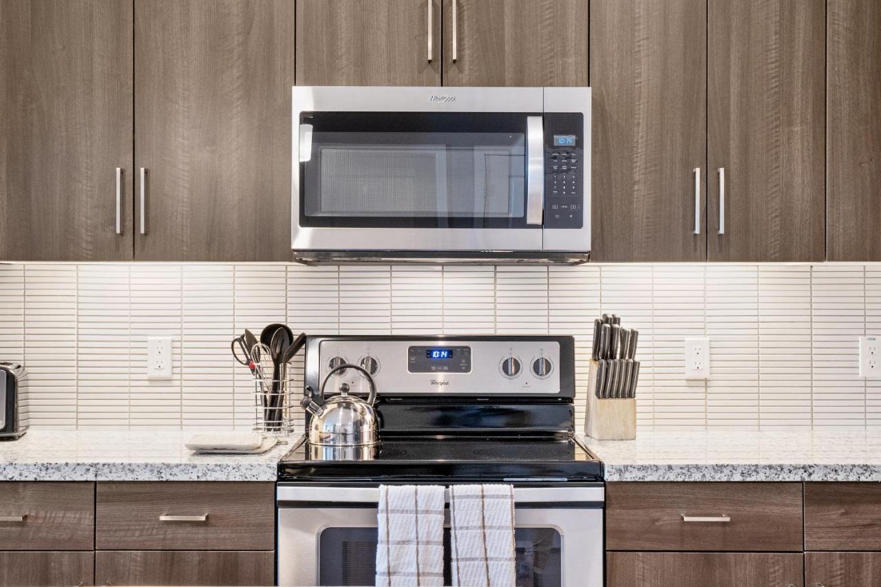 Gia Chic Modern 2 Bedroom With Swimming Pool At Encore Tessera Phoenix