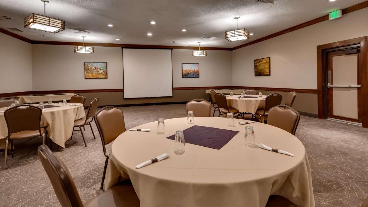 Western Airport Inn