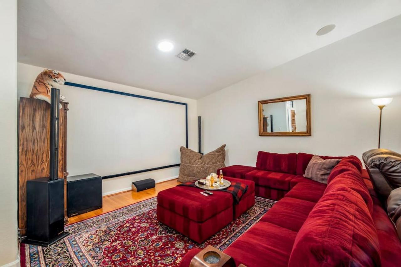 Beautiful Scottsdale Escape Heated Pool, Spa, & Putting Holiday home