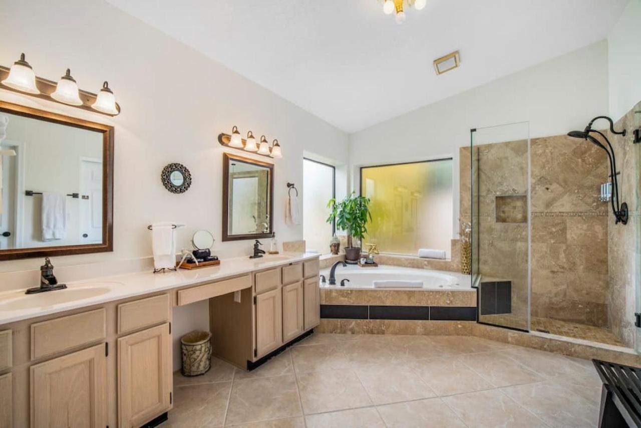 Beautiful Scottsdale Escape Heated Pool, Spa, & Putting Phoenix