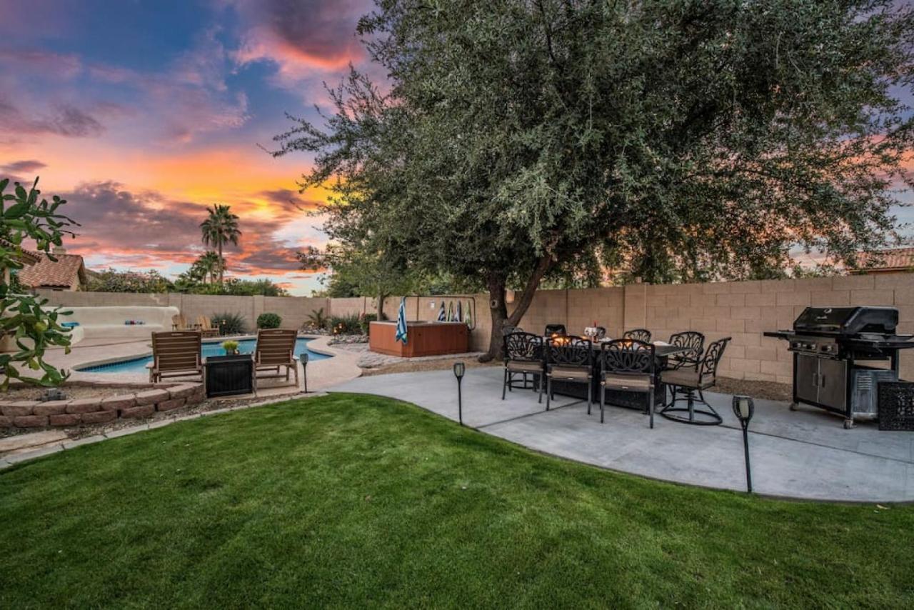Beautiful Scottsdale Escape Heated Pool, Spa, & Putting Holiday home *