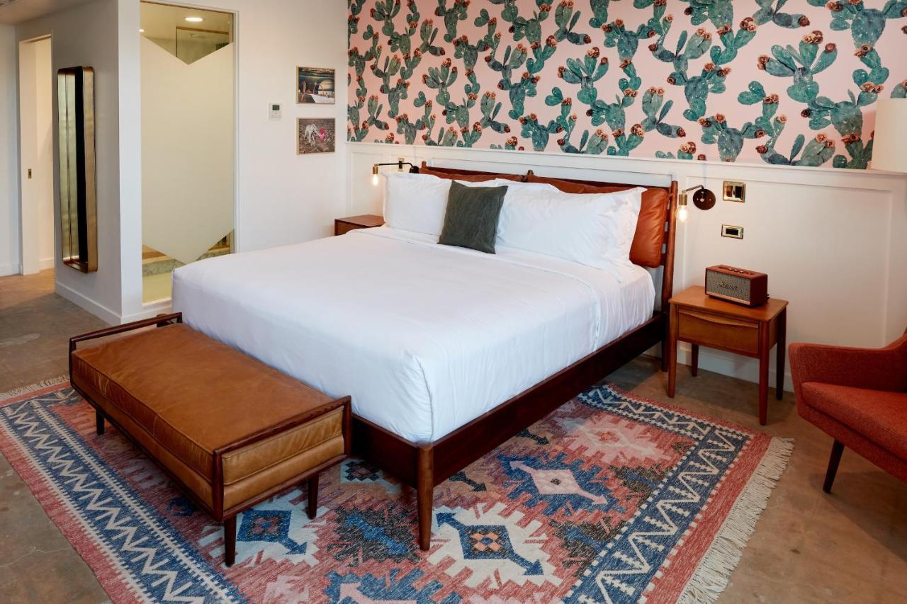 Rise Uptown 4*