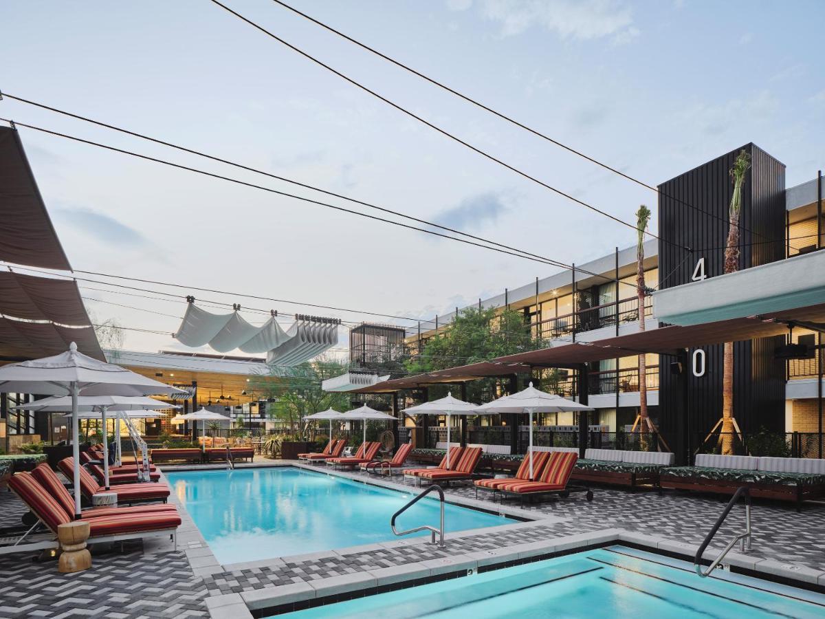 Rise Uptown Hotel 4*