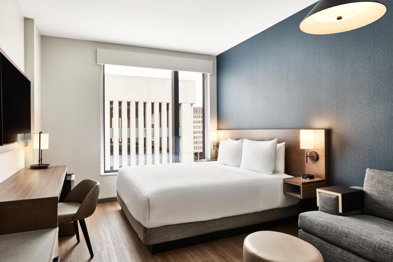 Hyatt Place Phoenix/downtown 3*