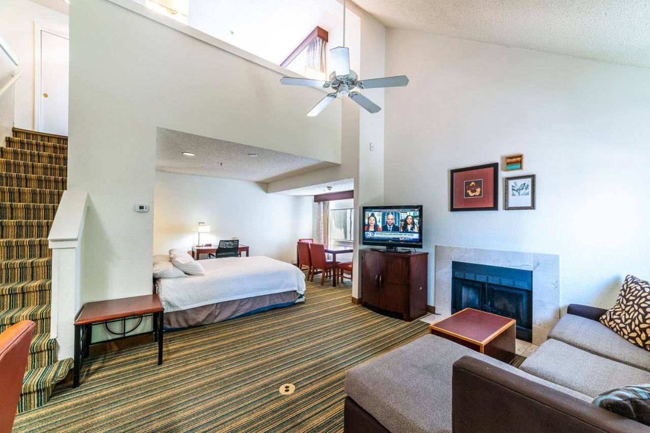 Metro Phx Upstairs Loft Sleeps Over 6 Phx Apartamento