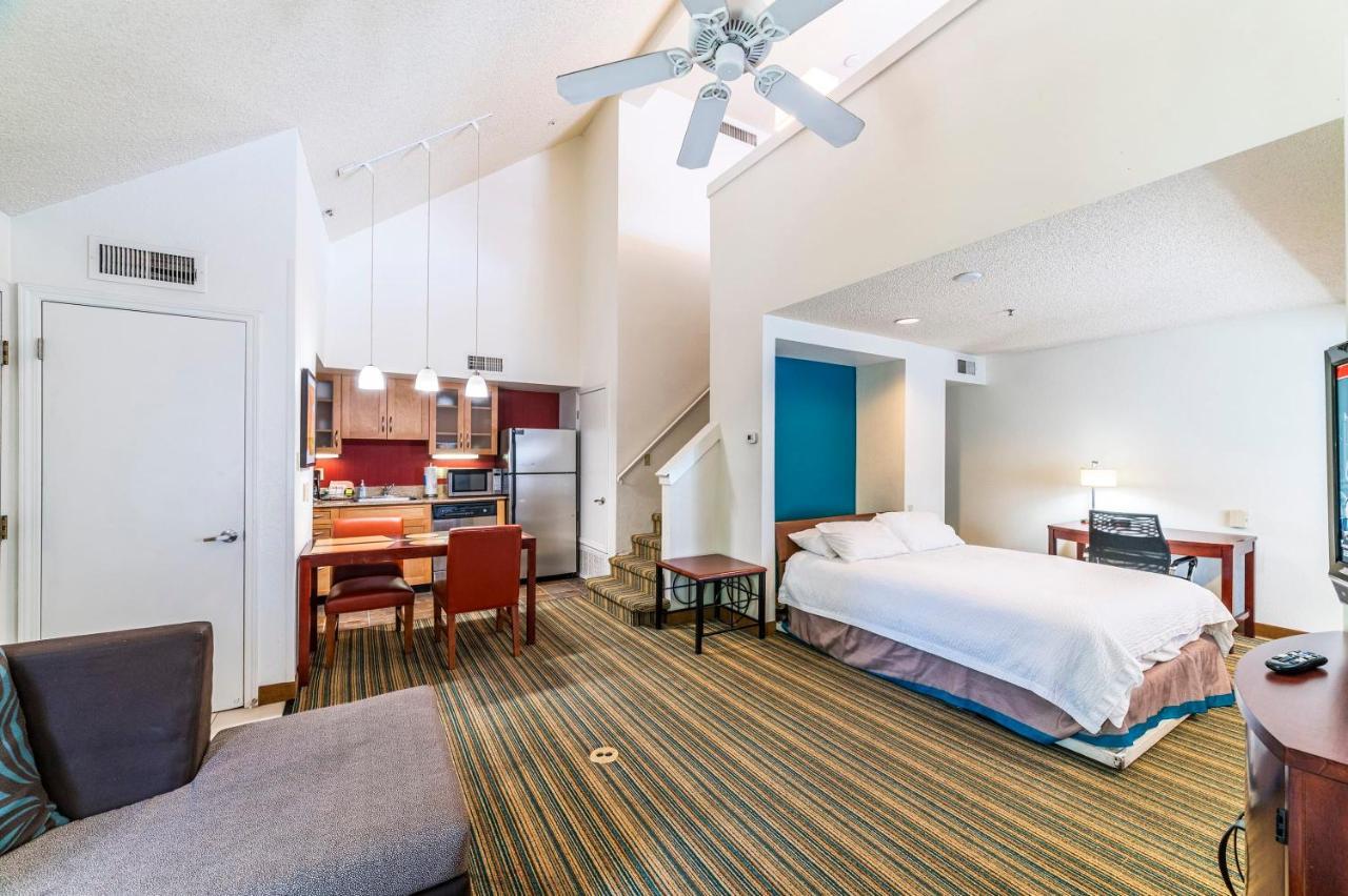 Metro Phx Upstairs Loft Sleeps Over 6 Phx Apartamento *