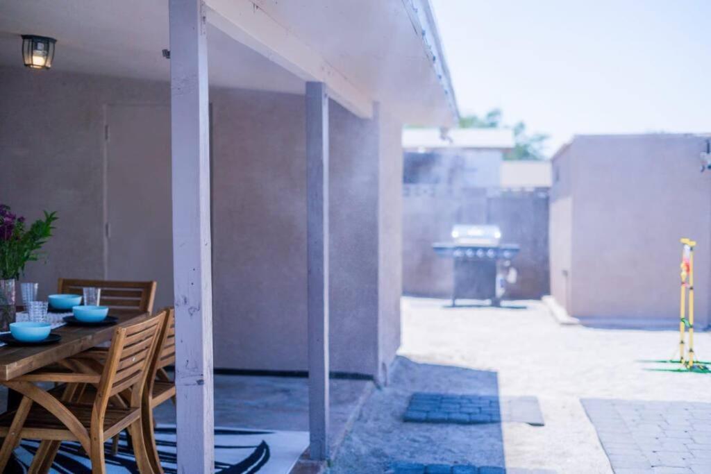 Fab Phx Getaway W/ Pool & Fire Pit Holiday home