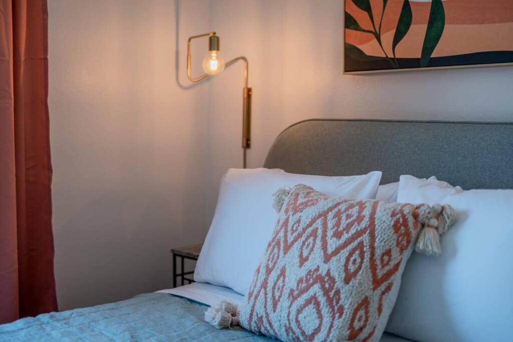 Fab Phx Getaway W/ Pool & Fire Pit Holiday home