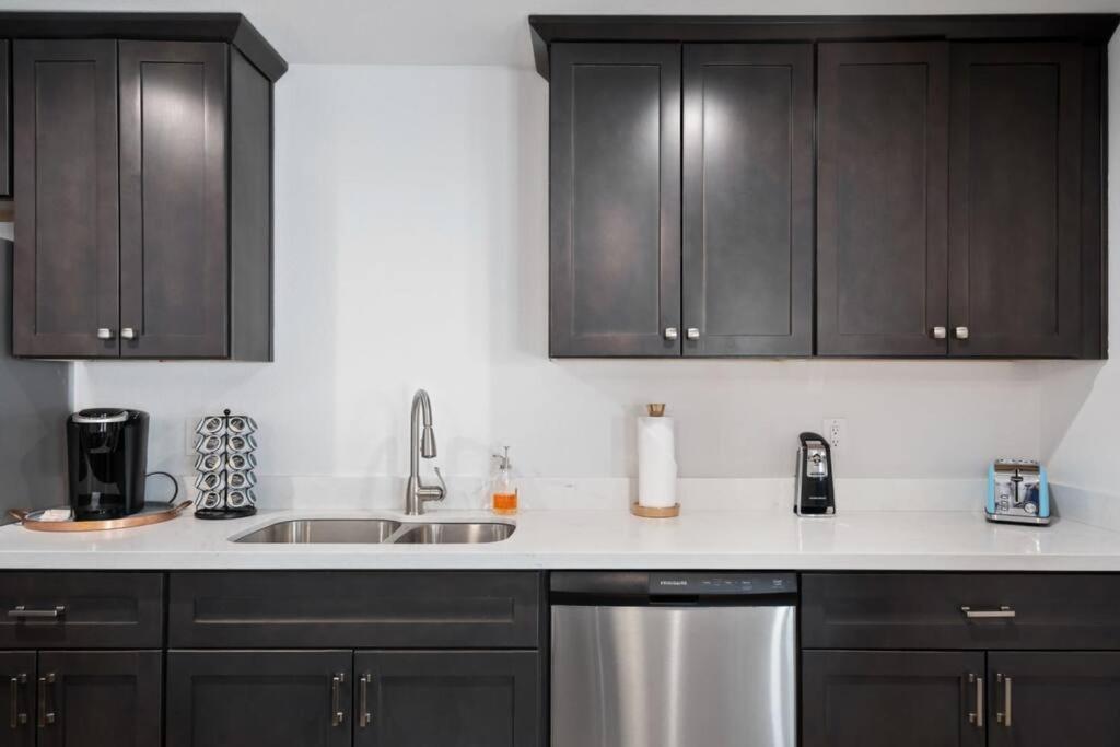 Fab Phx Getaway W/ Pool & Fire Pit * Phoenix