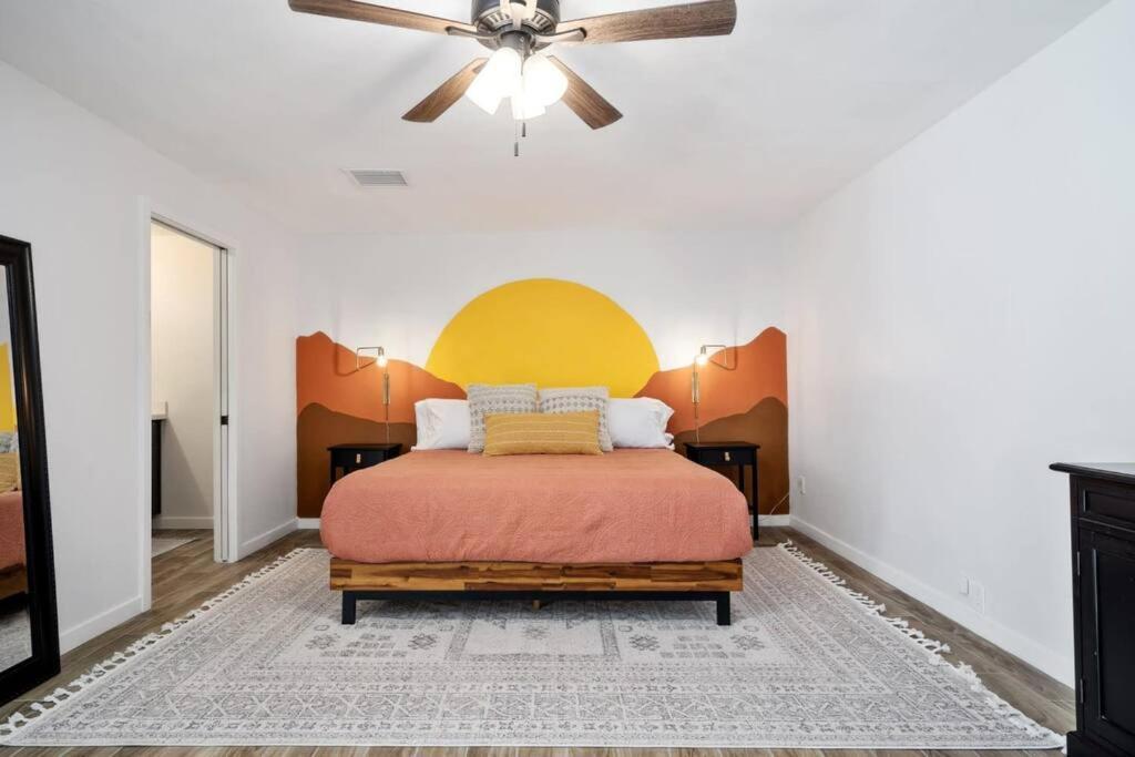 Fab Phx Getaway W/ Pool & Fire Pit Holiday home