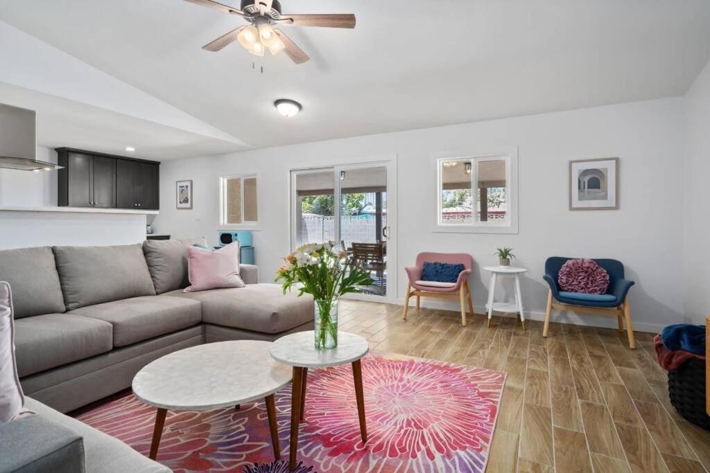 Fab Phx Getaway W/ Pool & Fire Pit Holiday home Phoenix