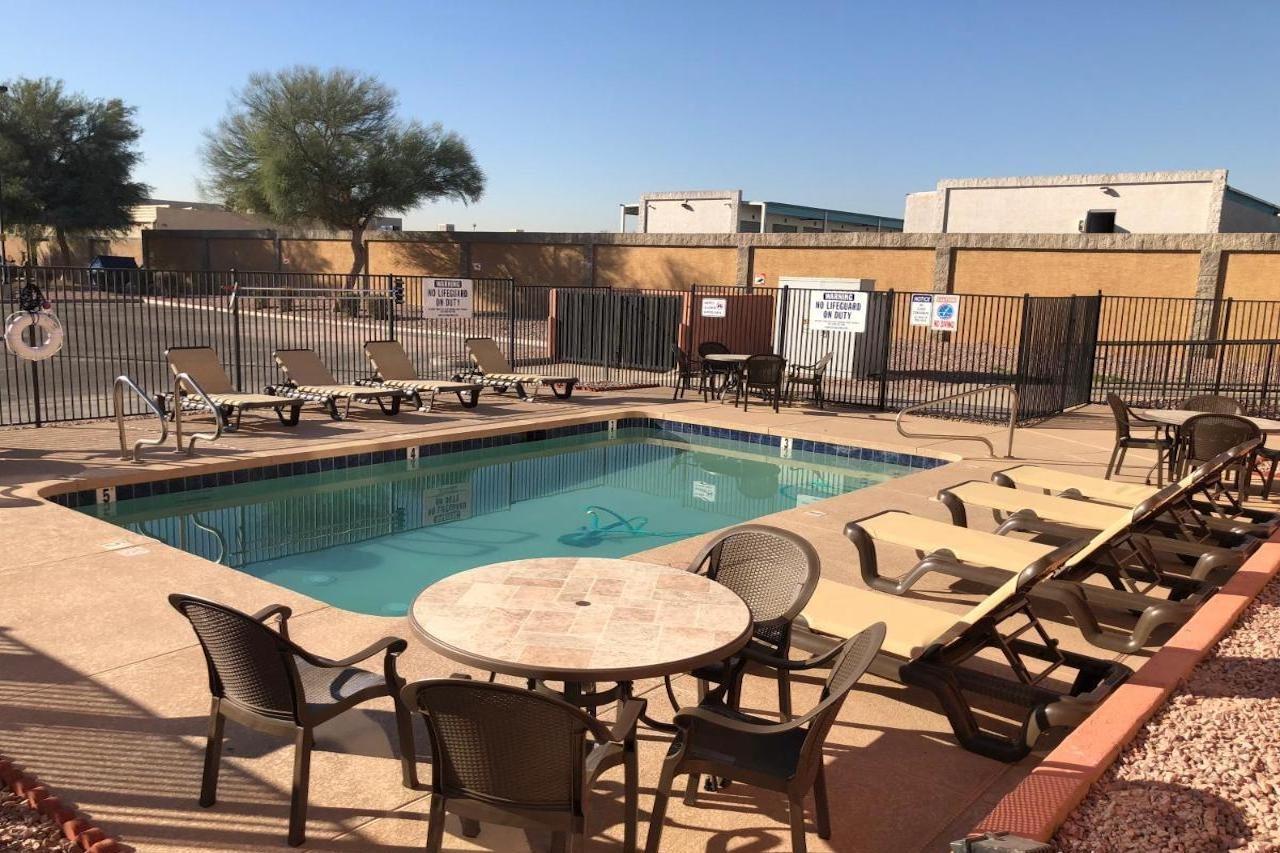 Baymont By Wyndham I-10 Near 51st Ave