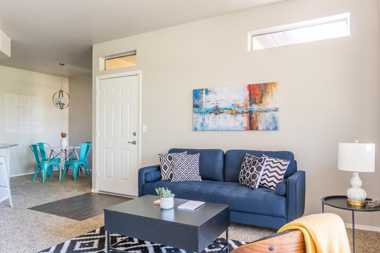 Frontdesk North Scottsdale Paradise Valley Apts Apartment Phoenix