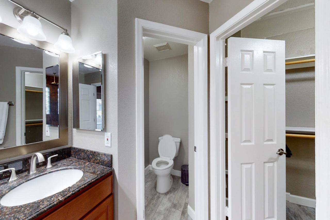 Luxe Lakewood * Phoenix