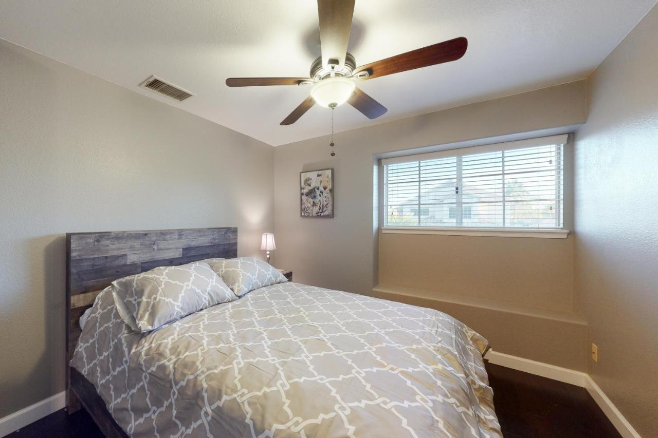 Luxe Lakewood *