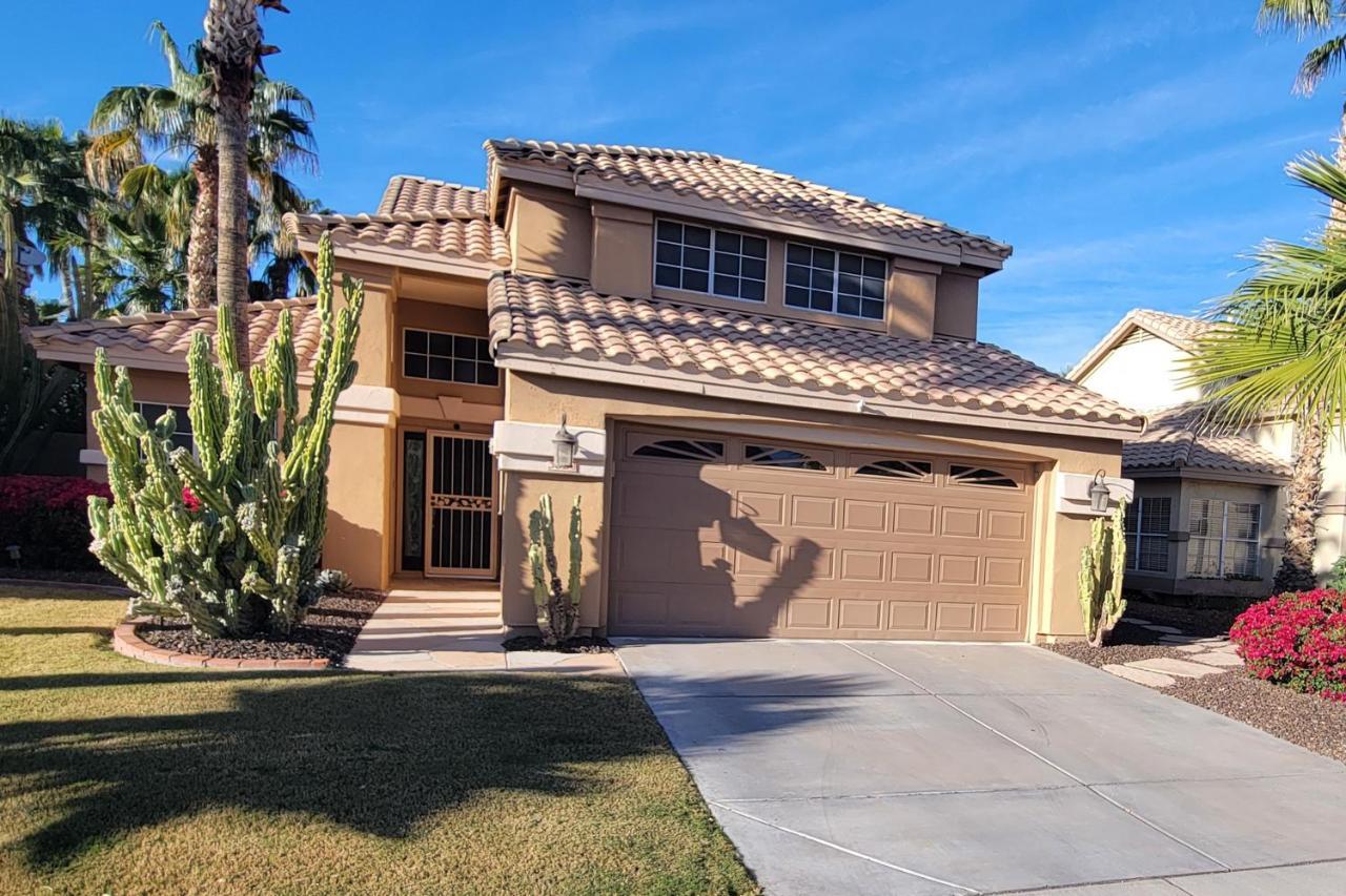 Luxe Lakewood *