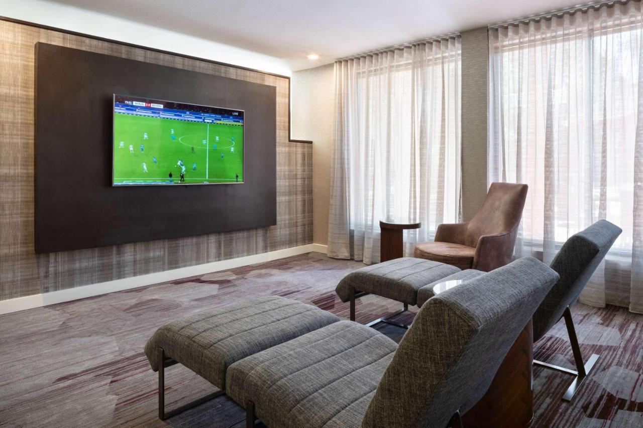 Sonesta Select Camelback Hotel 3*