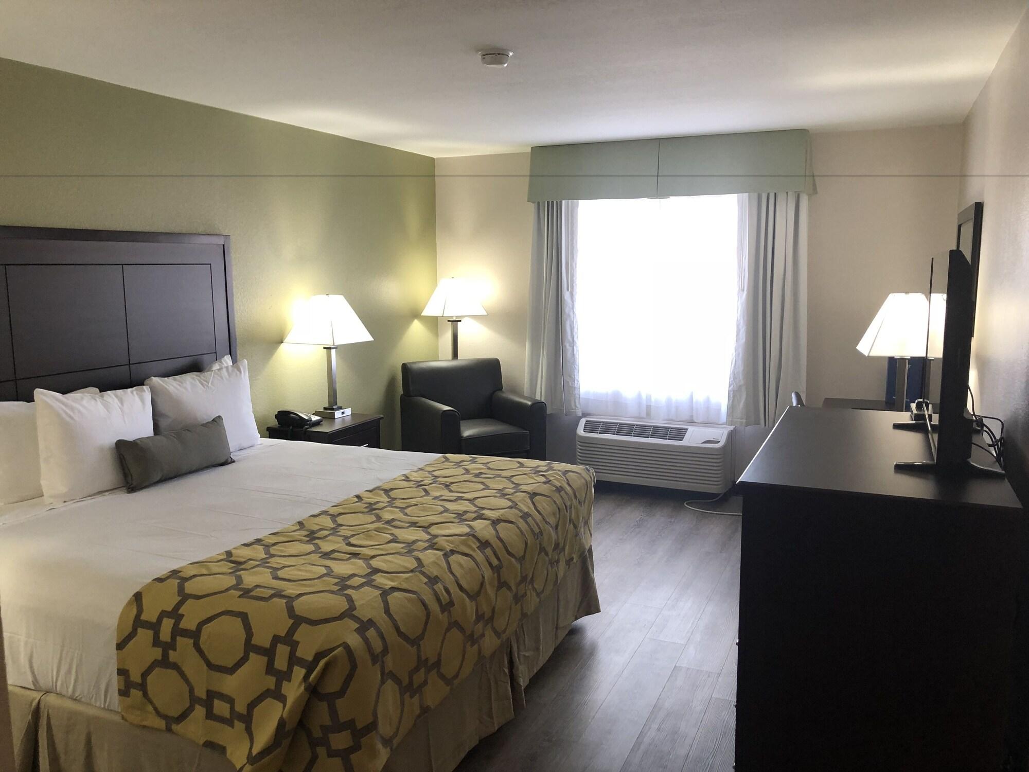 Baymont By Wyndham I-10 Near 51st Ave