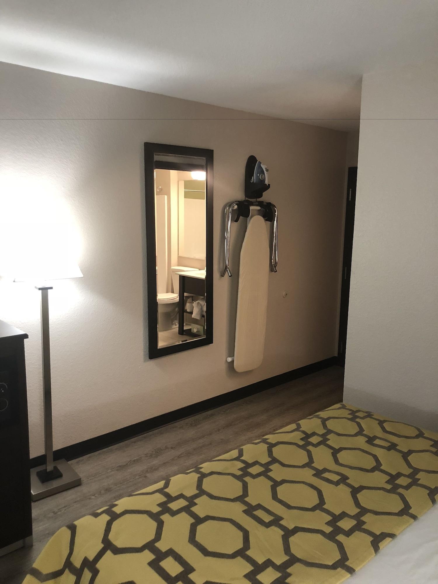 Baymont By Wyndham I-10 Near 51st Ave Phoenix
