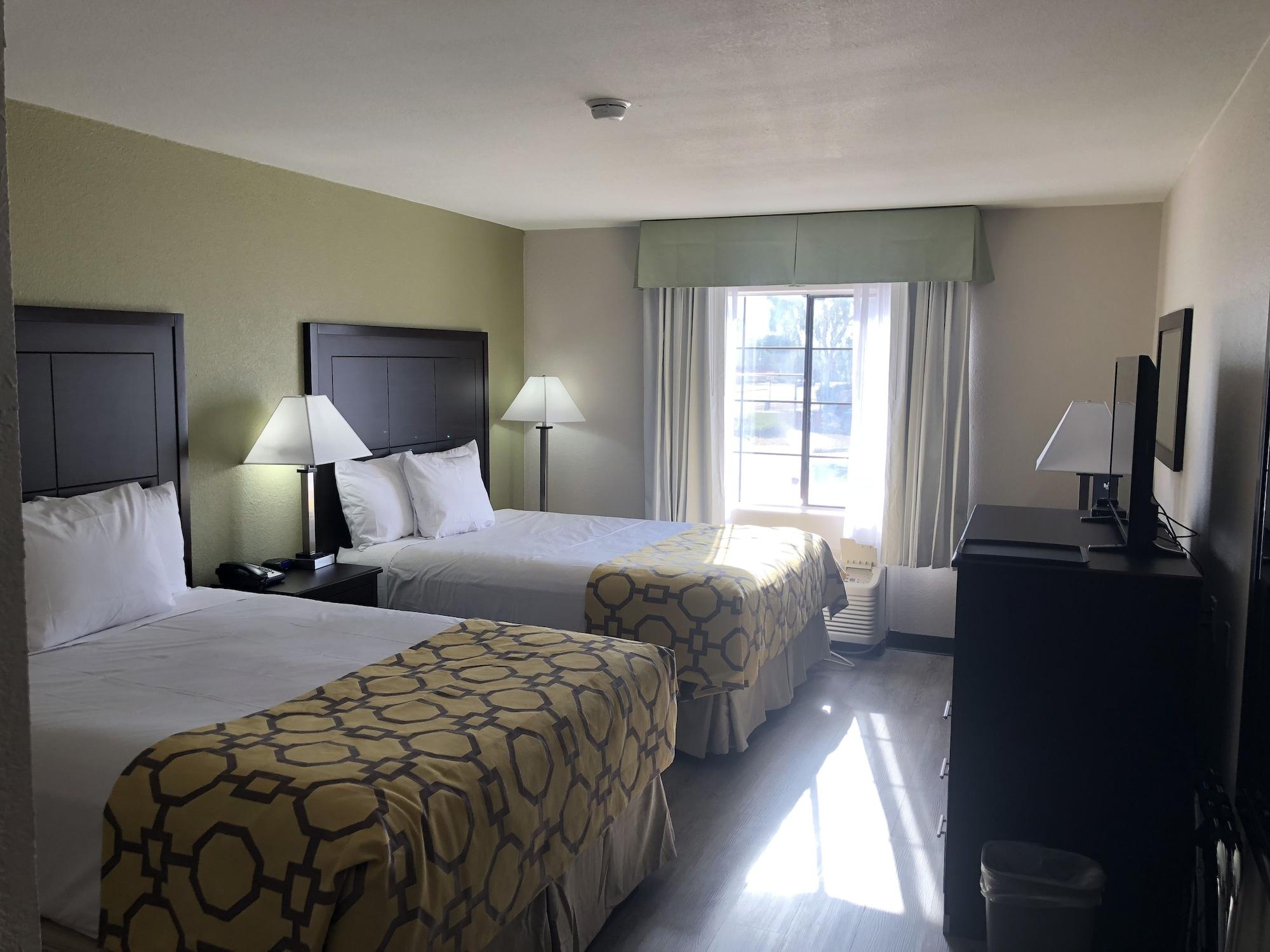 Baymont By Wyndham I-10 Near 51st Ave Hotel 2*