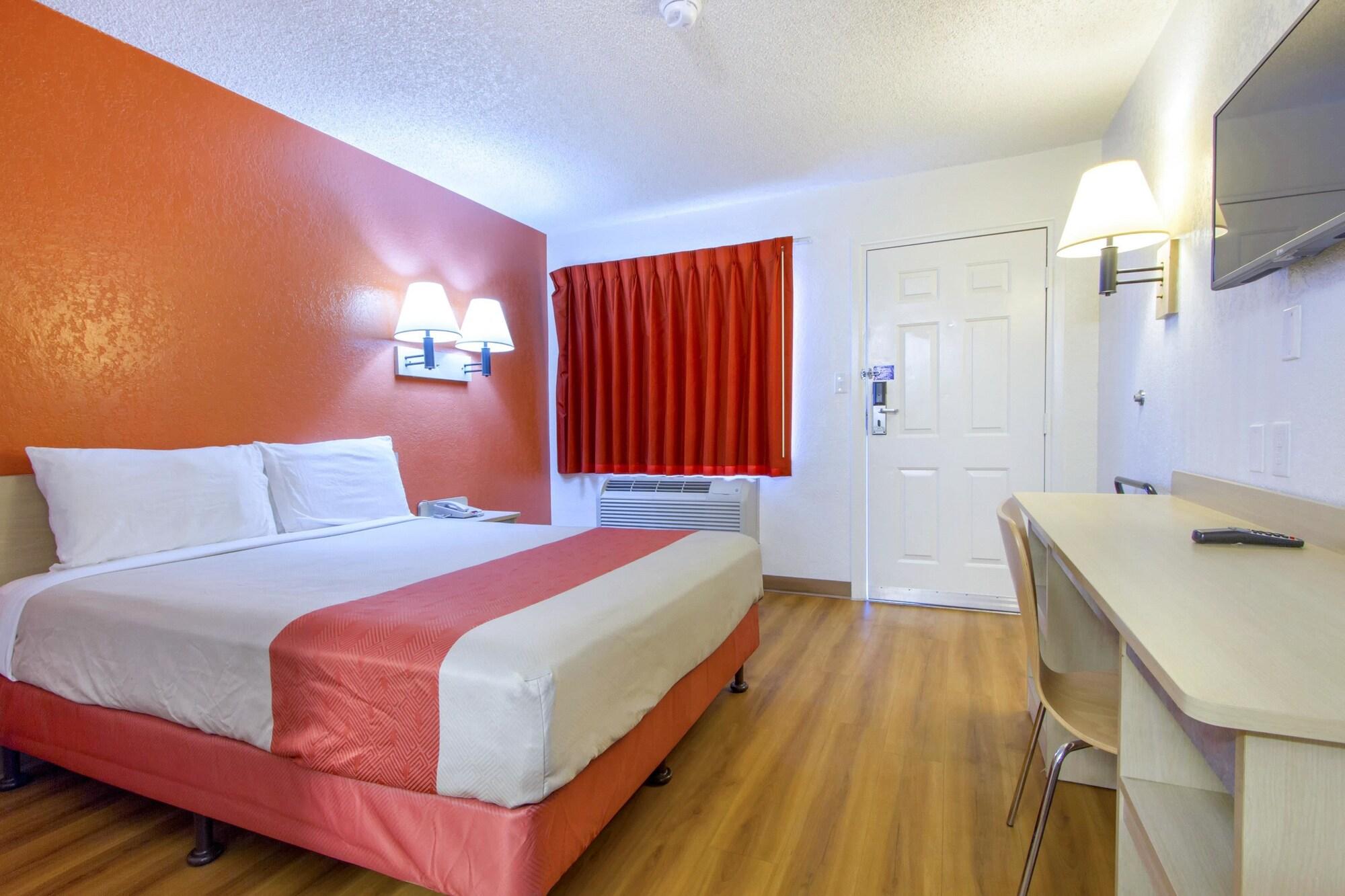 6-phoenix, Az - Airport - 24th Street Hotel