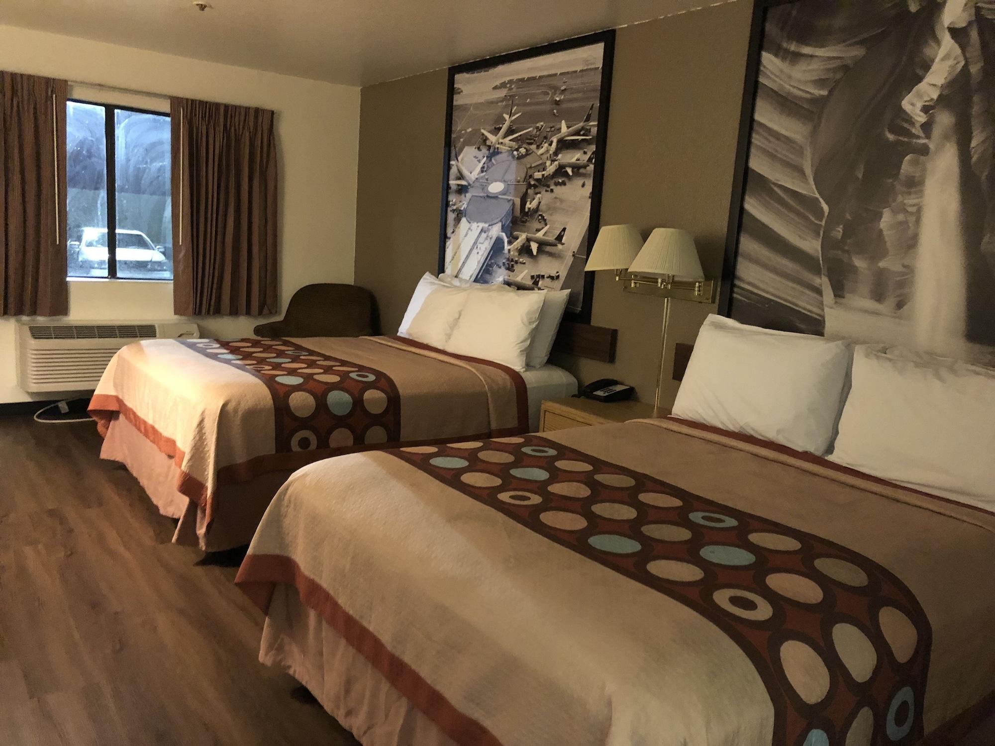 Super 8 By Wyndham Metro North Hotel Phoenix