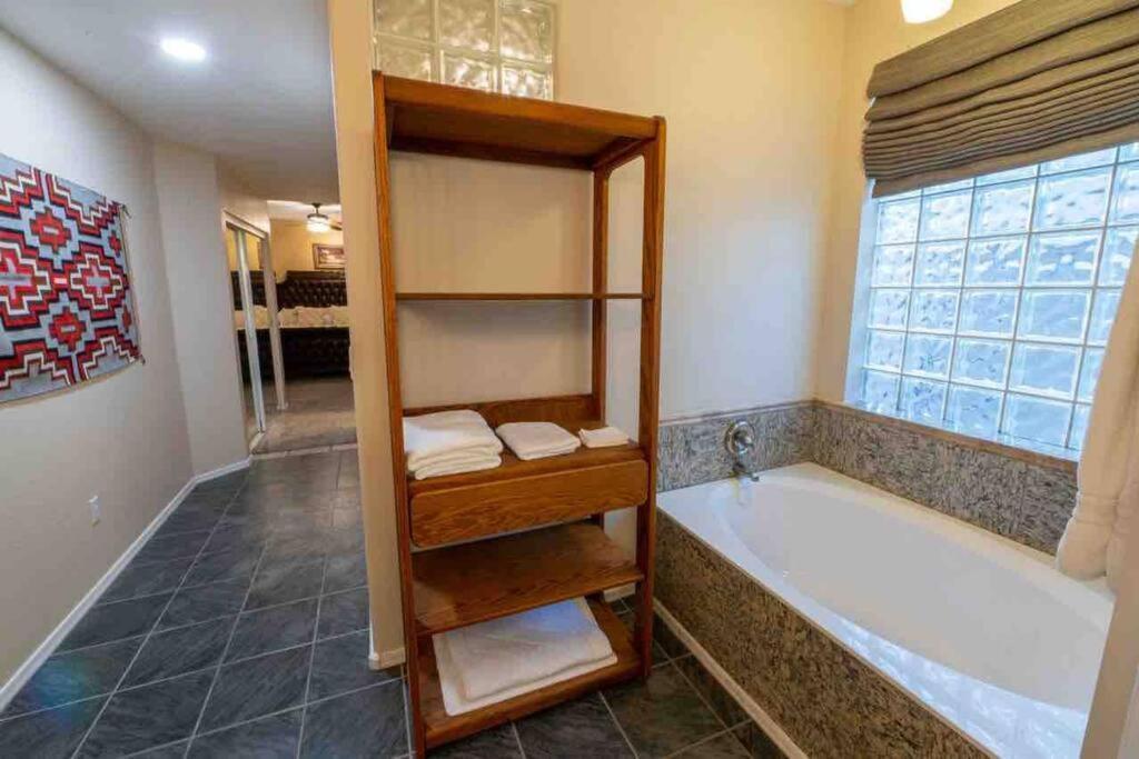 Mountain View Hide Away With Heated Pool