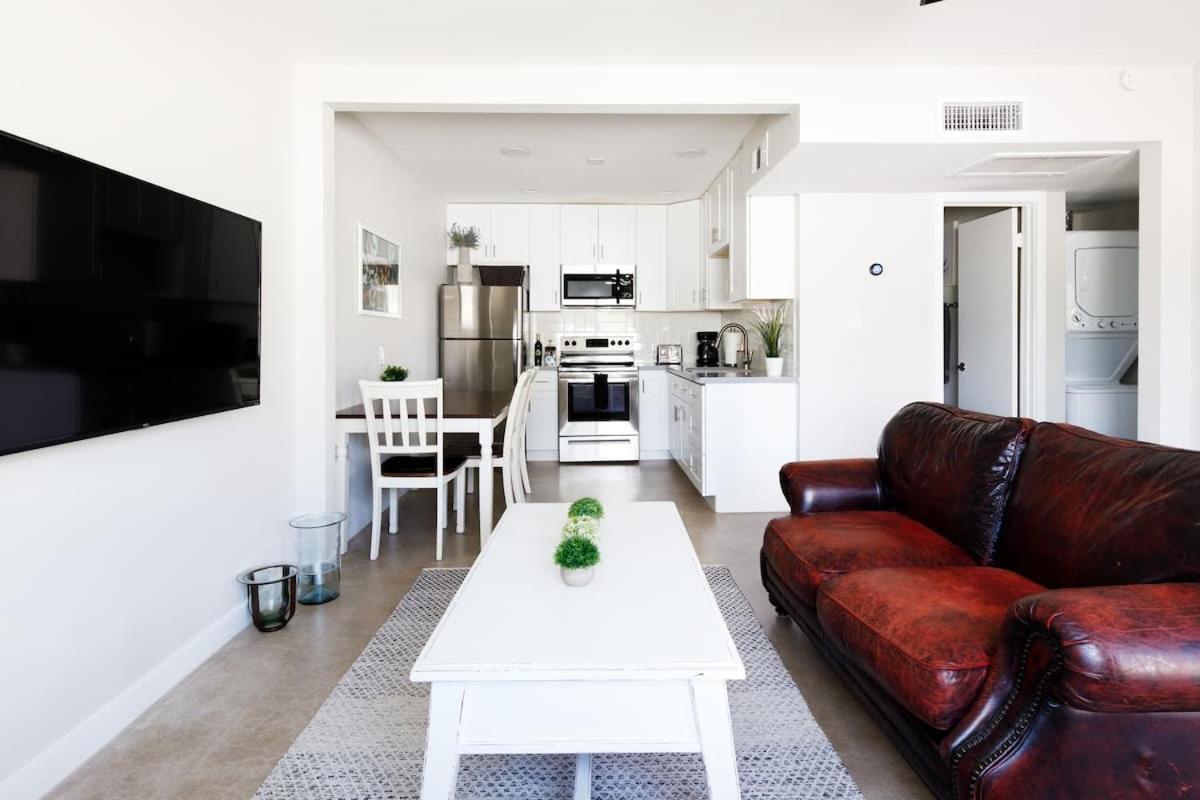 Larocco On Turney Biltmore Apartamento