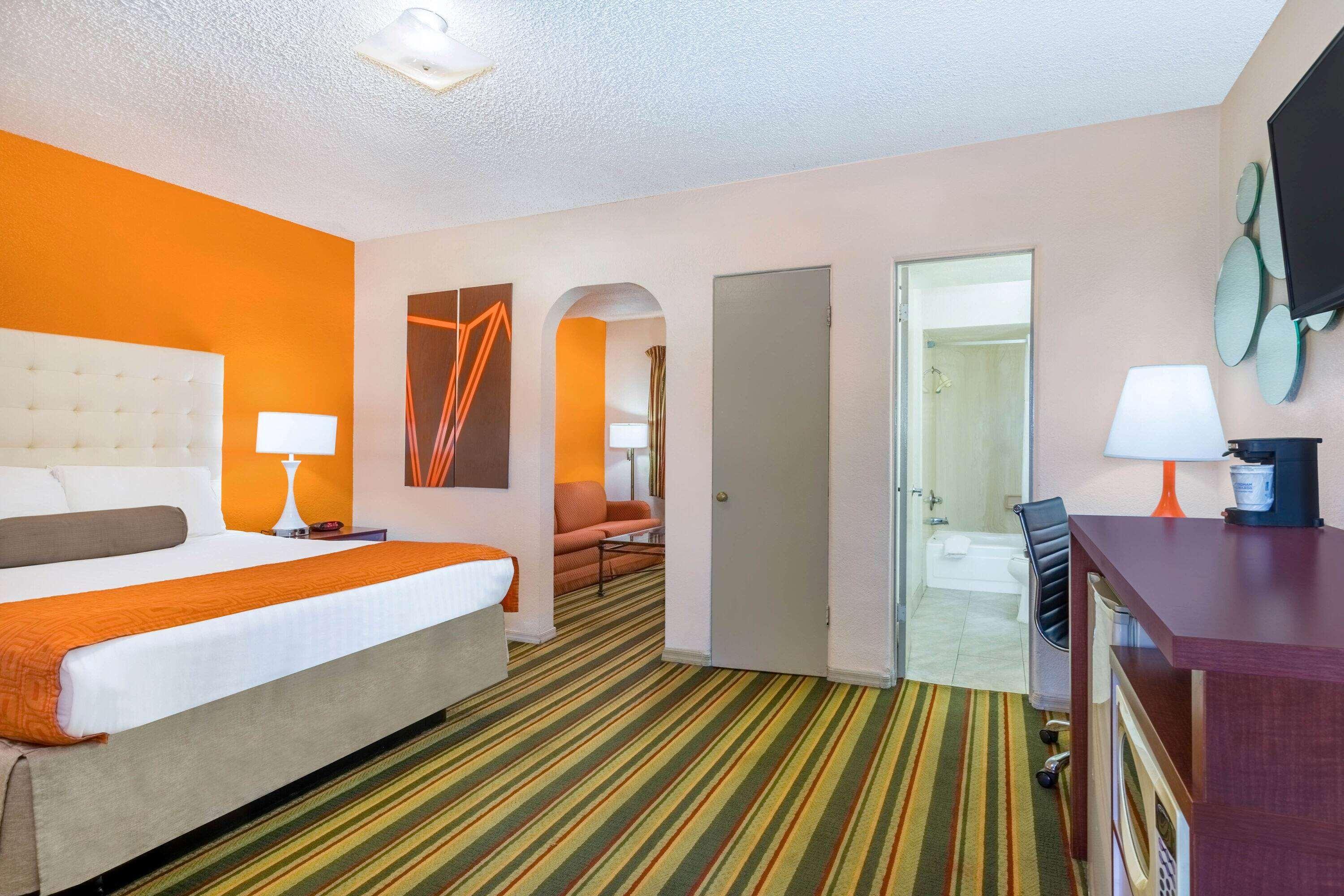 Howard Johnson By Wyndham Airport/downtown Area 2*