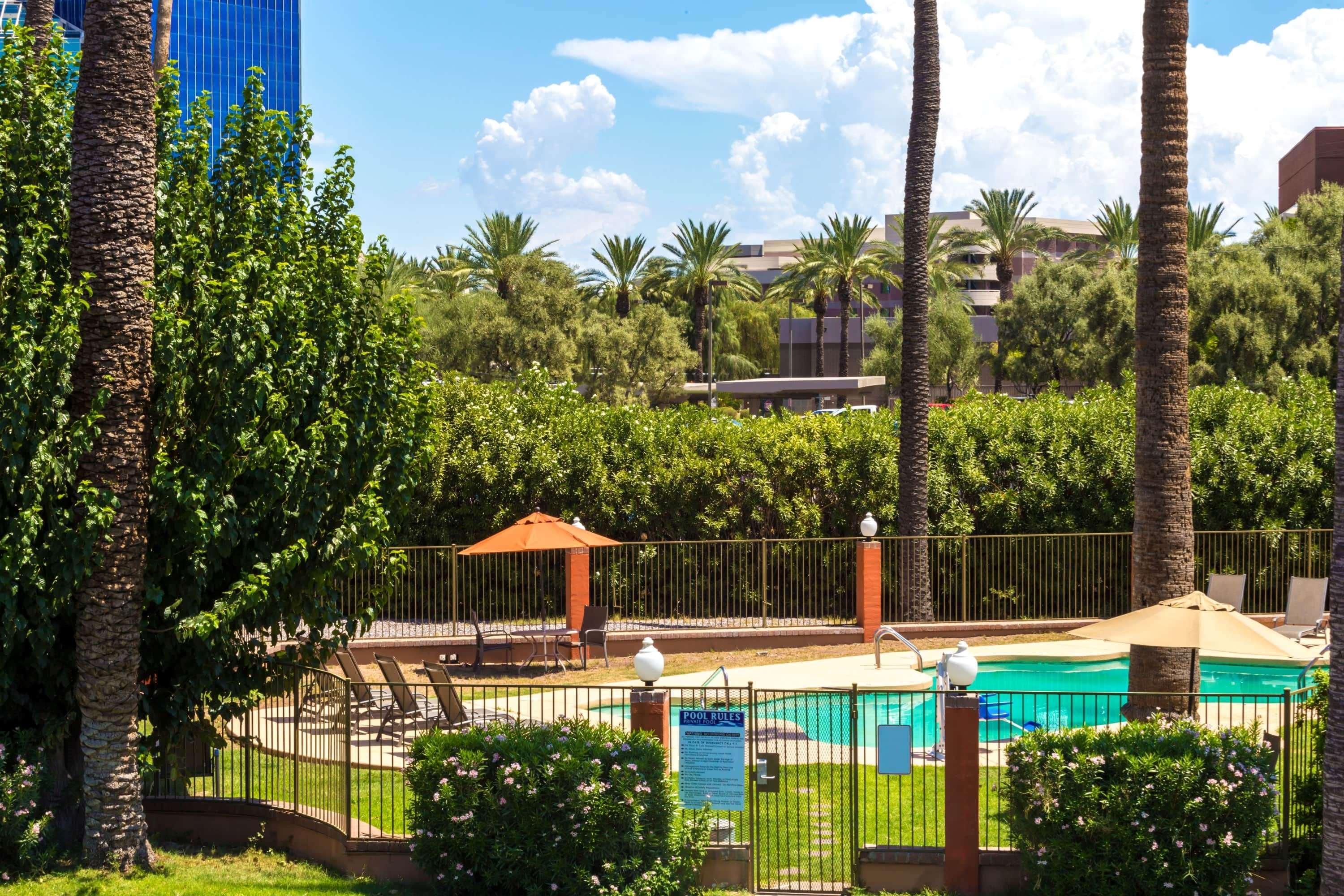 Howard Johnson By Wyndham Airport/downtown Area 2*