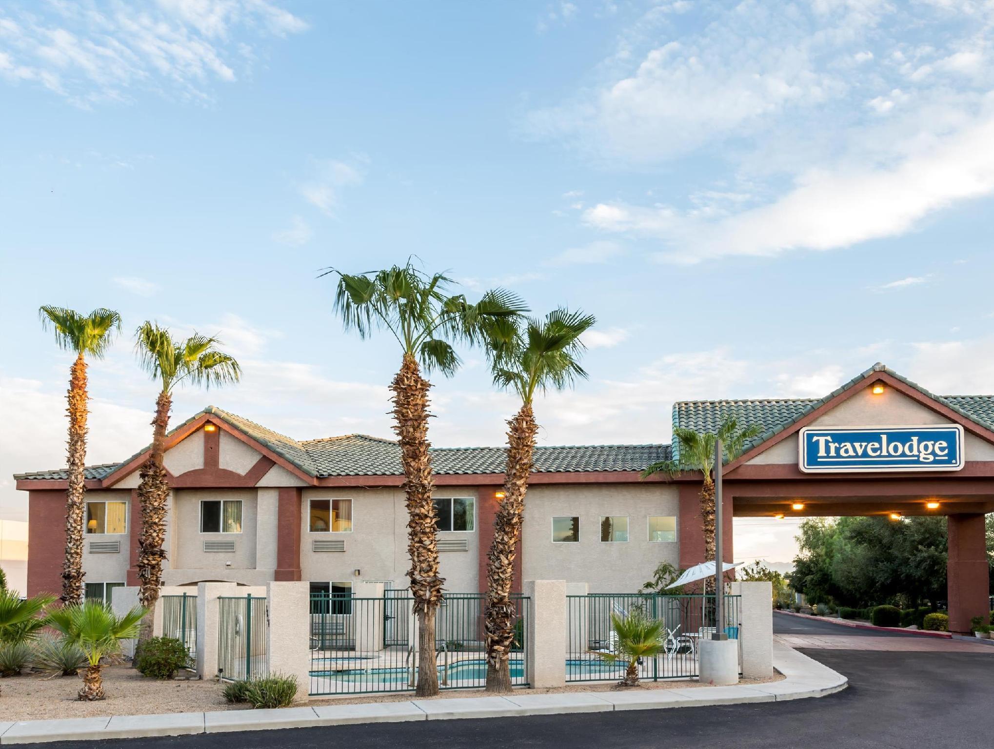 Days By Wyndham West Phoenix