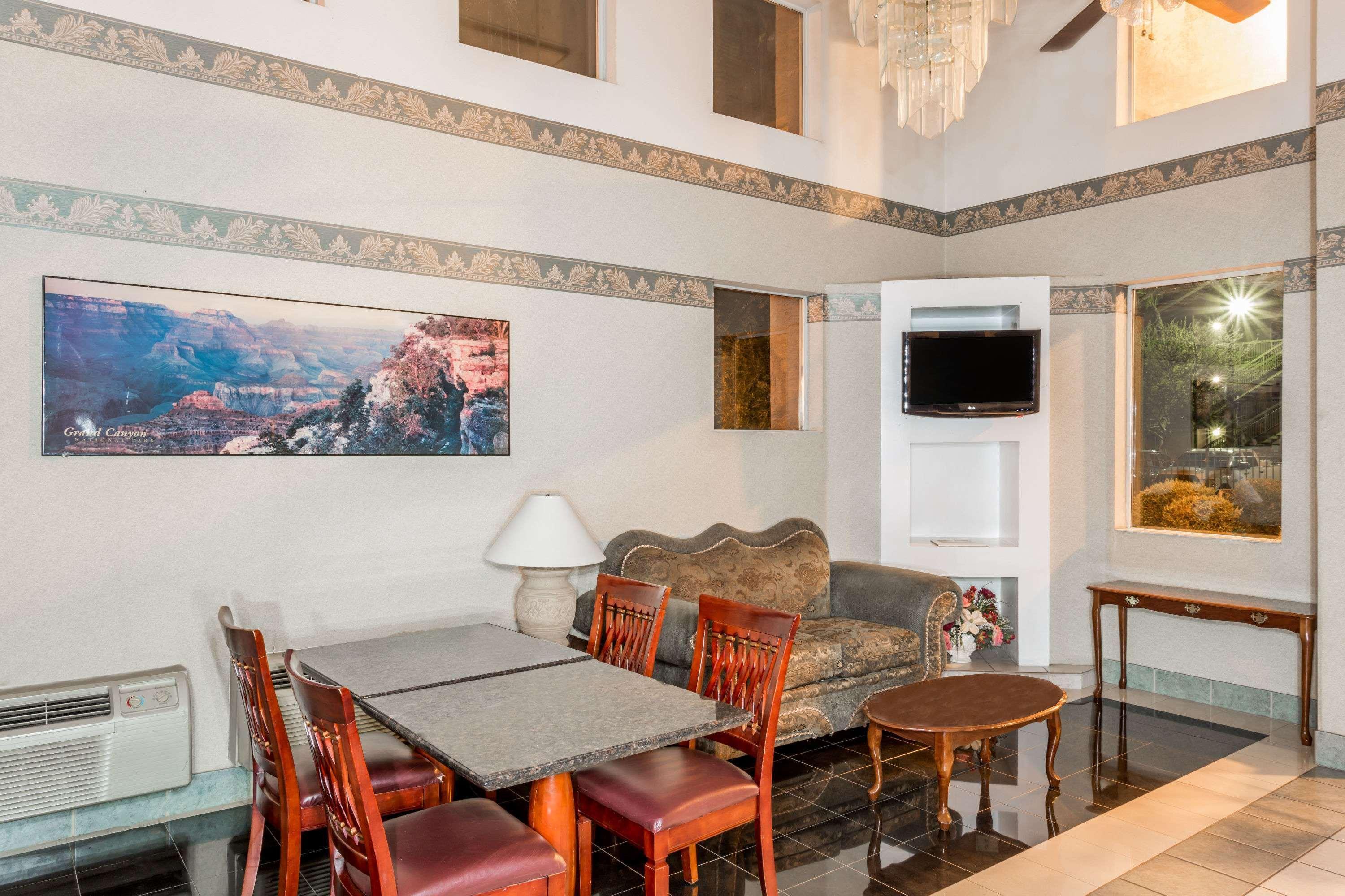 Days By Wyndham West 2* Phoenix