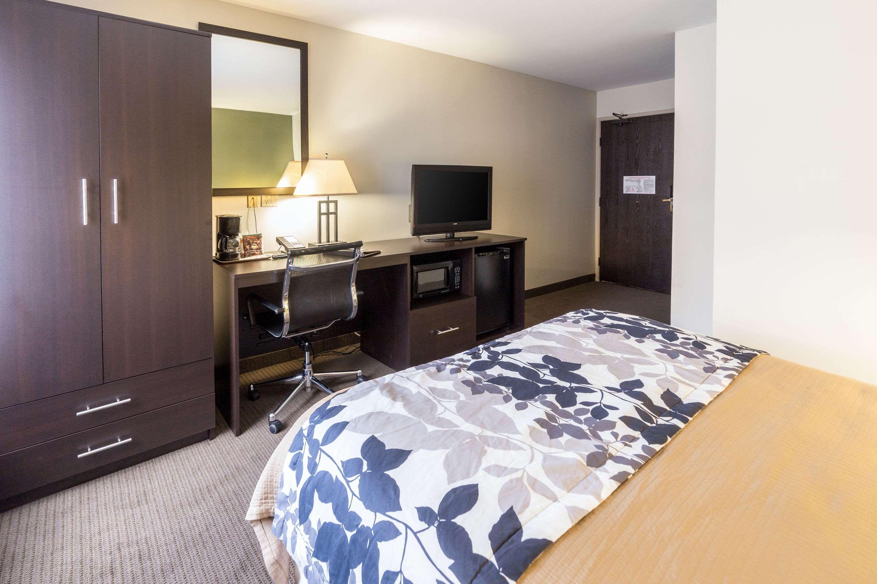 Sleep Airport Hotel